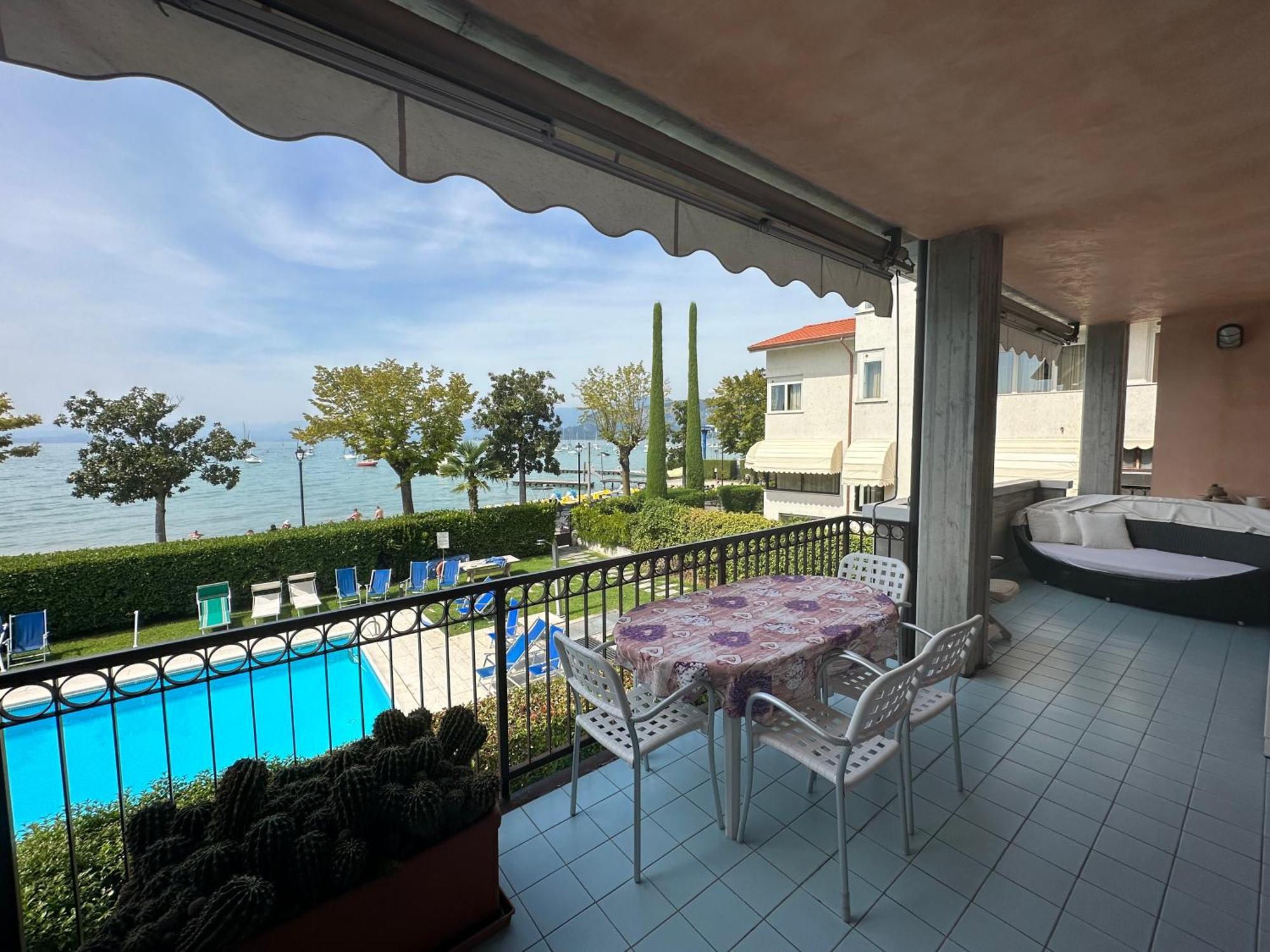 Apartments Rainer - Front Lake Bardolino Exterior foto